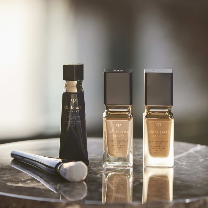 Acquista Radiant Cream Foundation - CLE DE PEAU | Rossi Profumi