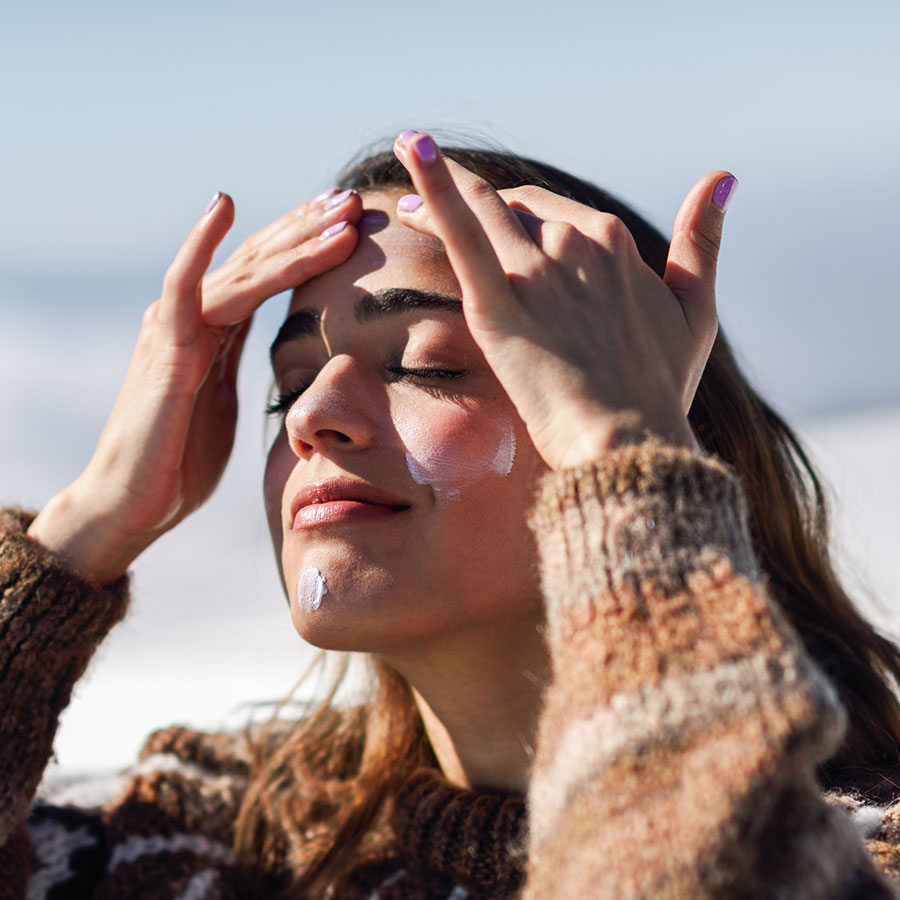 Skincare d’inverno: come proteggere e illuminare la pelle nei mesi freddi