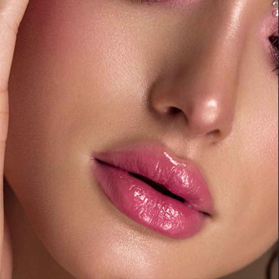 Labbra piene e voluminose: scopri il potere dei nuovi Lip Plumper